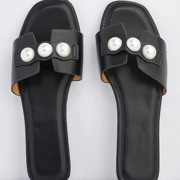 ✨LAST ONES✨Emma Black Pearl Detail Sliders Sandals - Picture 2 of 6